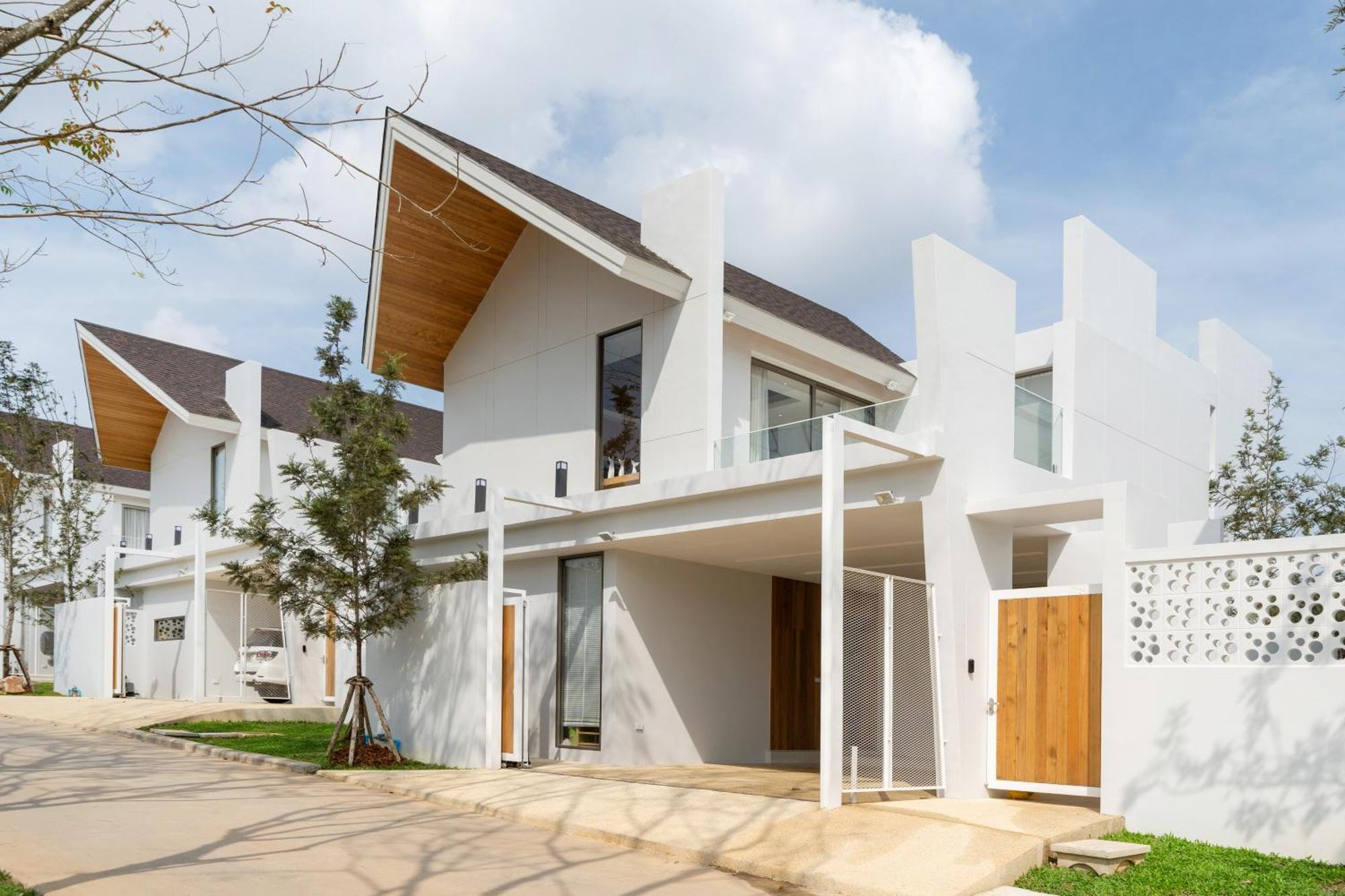 Elegant Nature With Private Swimming Pool Villa Phuket
